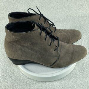 Munro American Womens Size 8.5 Lace Up Brown Suede Booties 2 Inch Wedge Heel